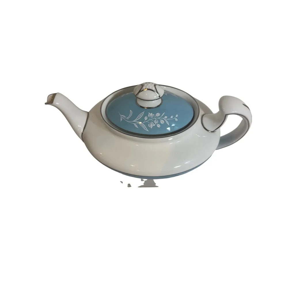 Royal Doulton Alexandria H.4912 Teapot Blue White Floral Bone China England